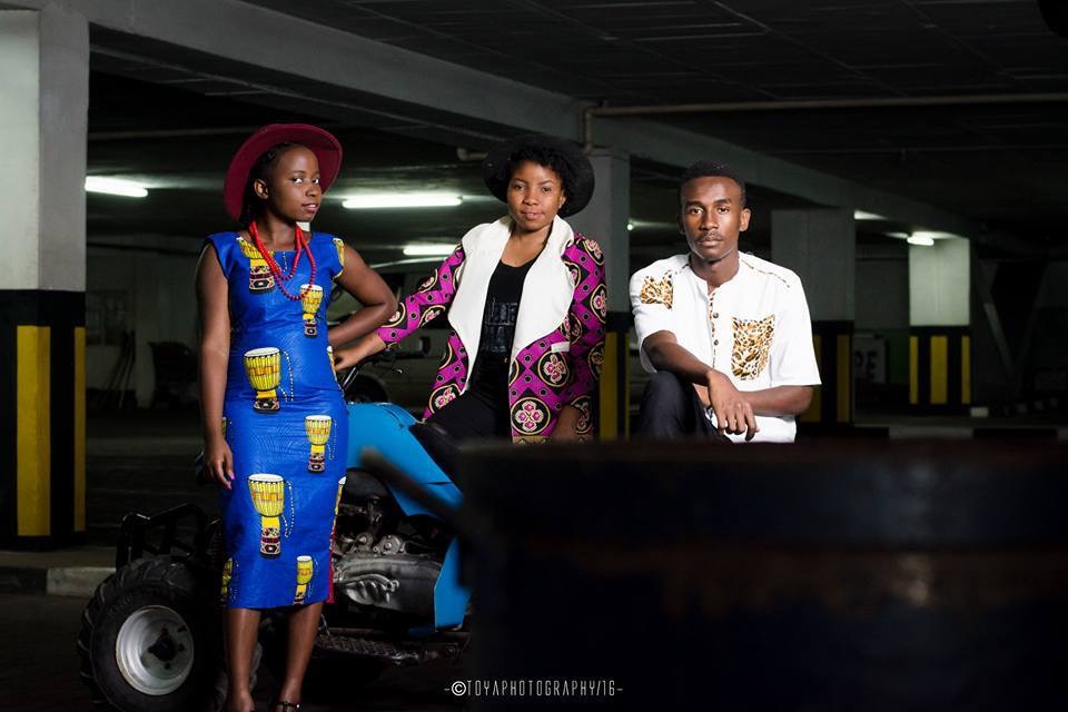 <p>Mzuzu Fashion Week - eine Modenschau</p>
